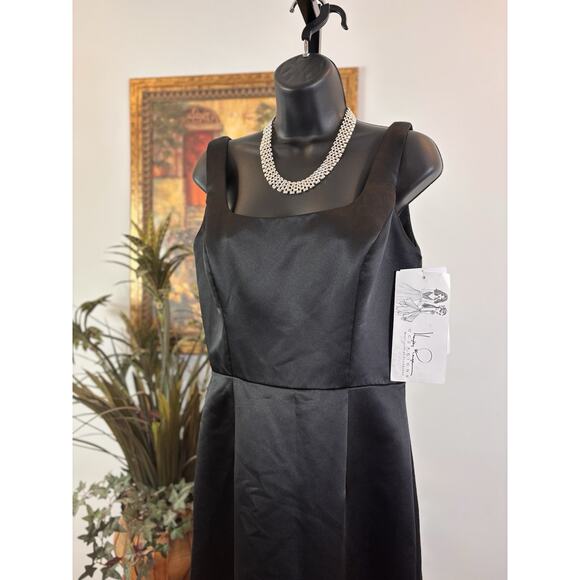 Haley Paige Women Maxi Dress Bridesmaid Black Strapy Sleeves Fit & Flare Size 12 - Picture 5 of 10